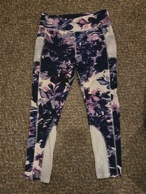 Floral Purple & White Athletic Leggings